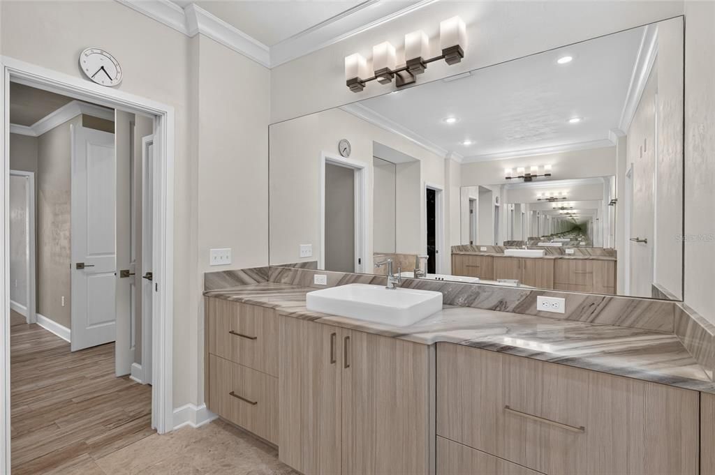 For Sale: $1,335,000 (4 beds, 4 baths, 3583 Square Feet)