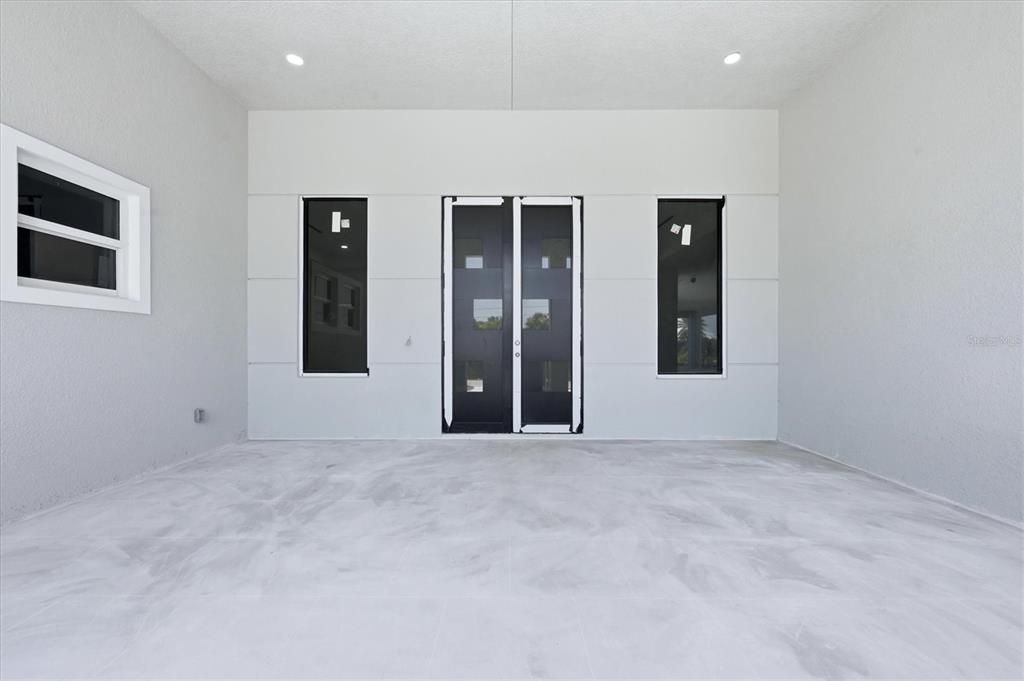 En Venta: $2,250,000 (4 camas, 3 baños, 3500 Pies cuadrados)