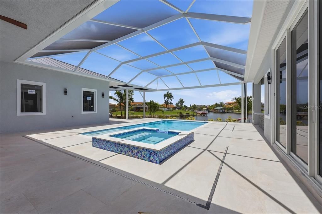 En Venta: $2,250,000 (4 camas, 3 baños, 3500 Pies cuadrados)