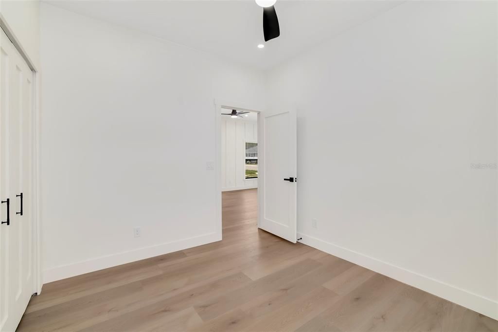 На продажу: $525,000 (3 спален, 2 ванн, 1242 Квадратных фут)