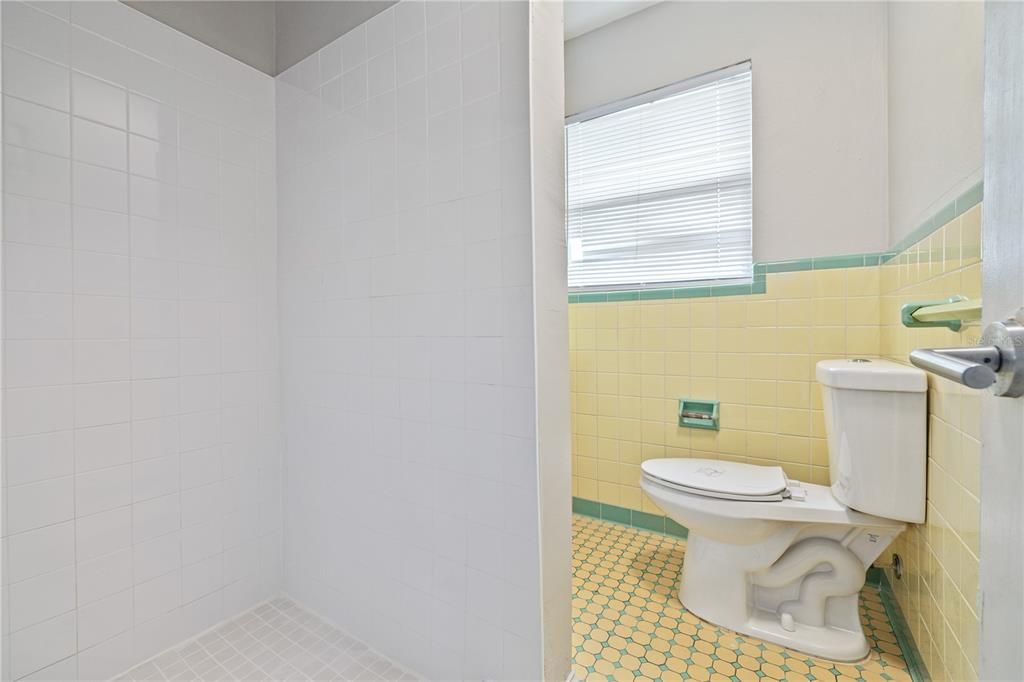 В аренду: $1,499 (1 спален, 1 ванн, 635 Квадратных фут)