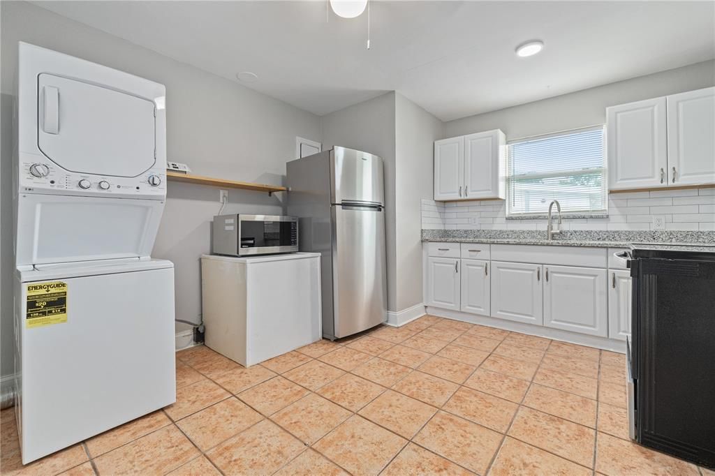 В аренду: $1,499 (1 спален, 1 ванн, 635 Квадратных фут)