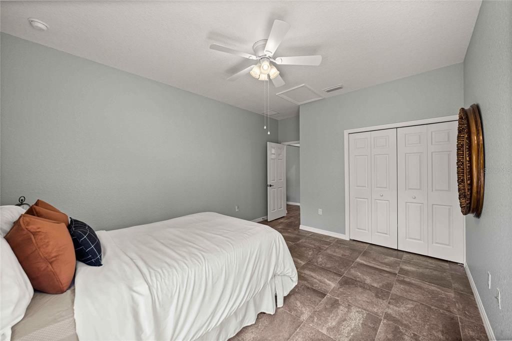 For Sale: $650,000 (3 beds, 3 baths, 2329 Square Feet)