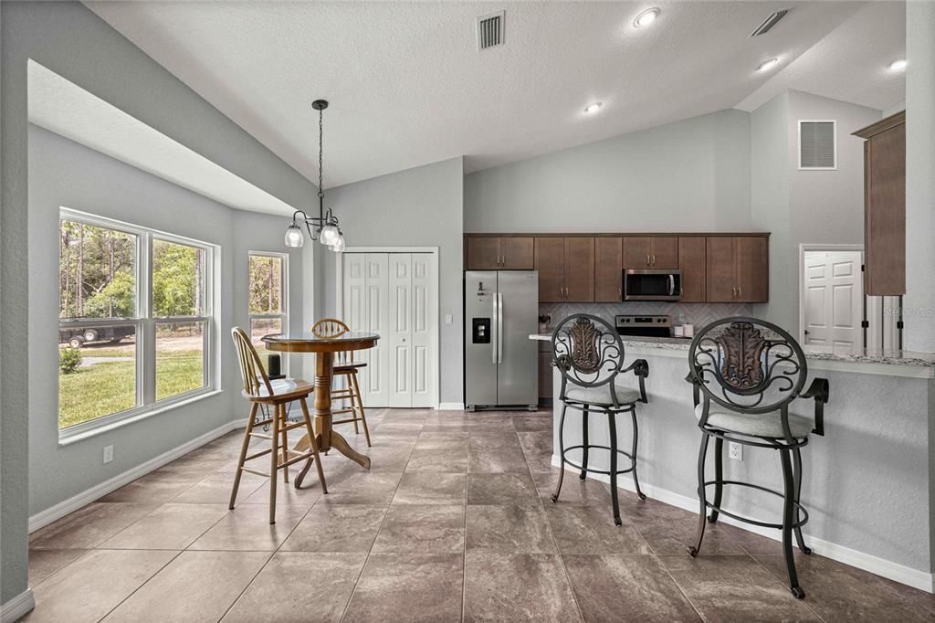 For Sale: $650,000 (3 beds, 3 baths, 2329 Square Feet)