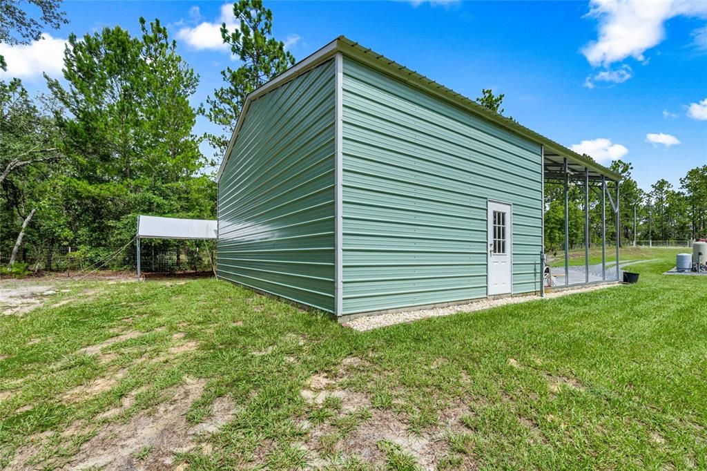 For Sale: $650,000 (3 beds, 3 baths, 2329 Square Feet)
