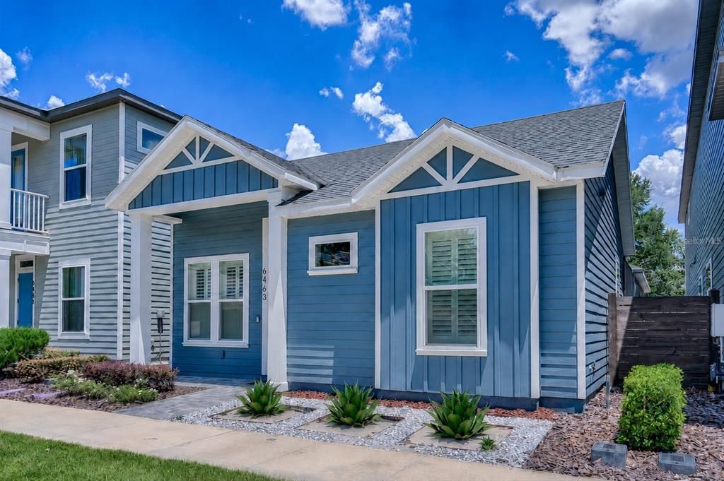 For Sale: $400,000 (3 beds, 2 baths, 1714 Square Feet)