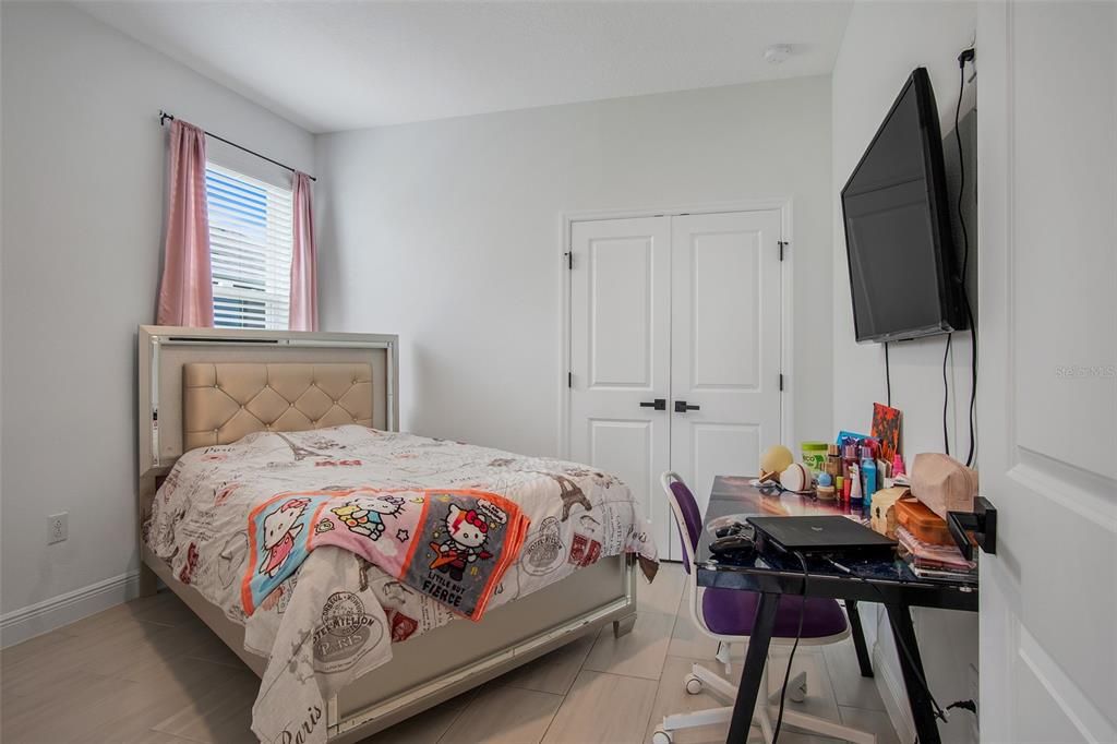 En Venta: $620,790 (4 camas, 3 baños, 2092 Pies cuadrados)