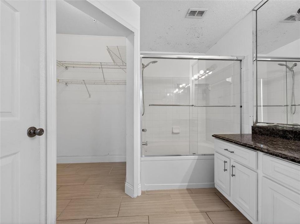For Rent: $1,900 (2 beds, 2 baths, 1166 Square Feet)