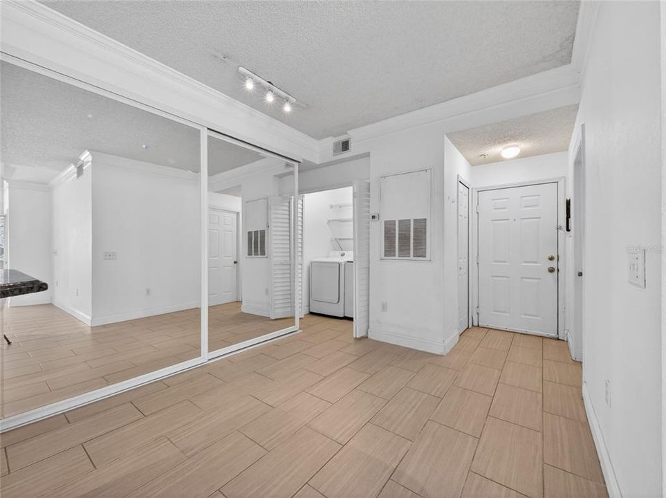For Rent: $1,900 (2 beds, 2 baths, 1166 Square Feet)