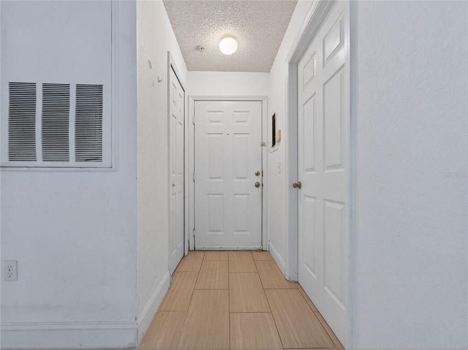 For Rent: $1,900 (2 beds, 2 baths, 1166 Square Feet)