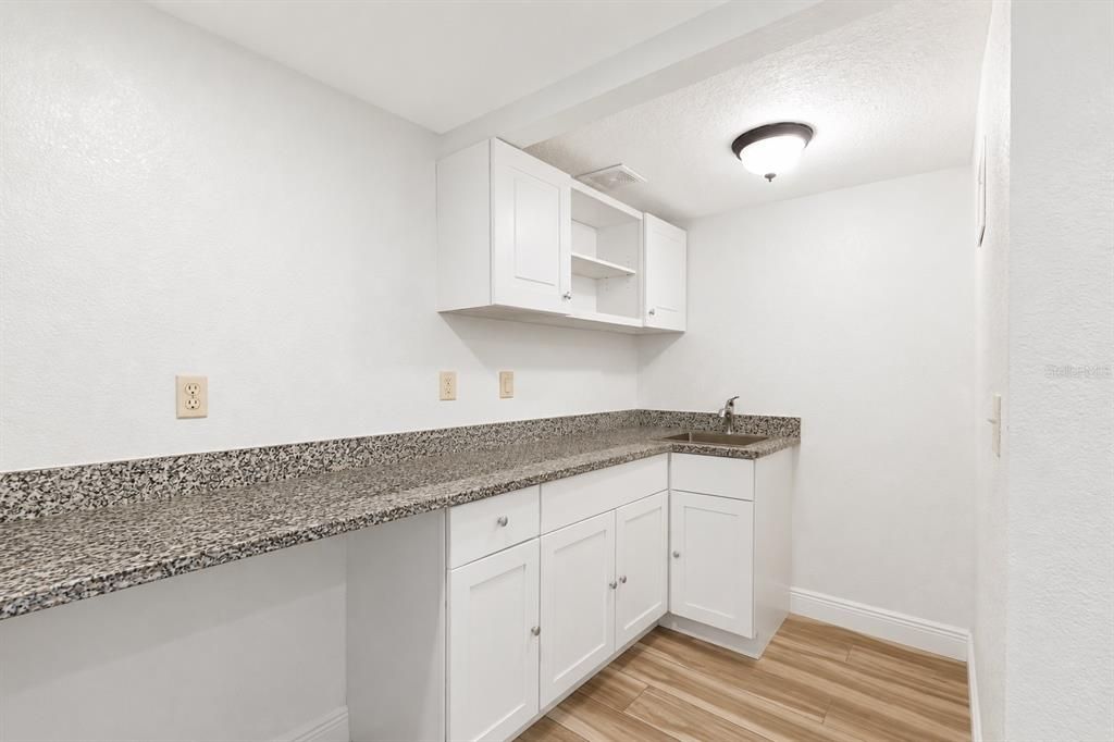 En Venta: $385,000 (3 camas, 2 baños, 1455 Pies cuadrados)