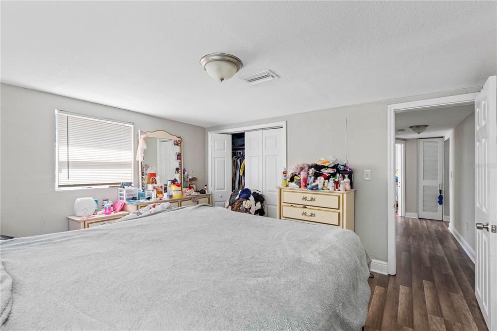 En Venta: $385,000 (3 camas, 2 baños, 1455 Pies cuadrados)