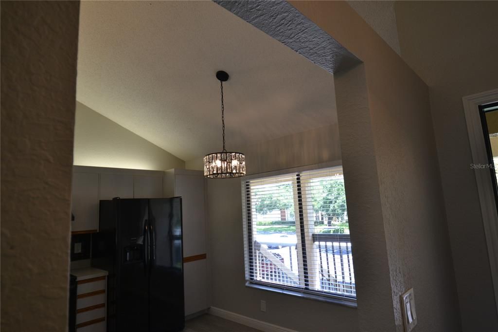 For Rent: $2,000 (2 beds, 2 baths, 1300 Square Feet)
