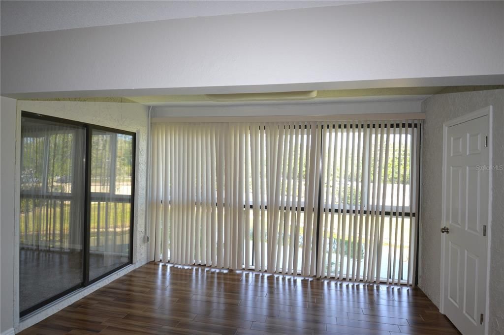For Rent: $2,000 (2 beds, 2 baths, 1300 Square Feet)