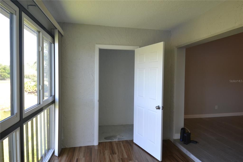For Rent: $2,000 (2 beds, 2 baths, 1300 Square Feet)
