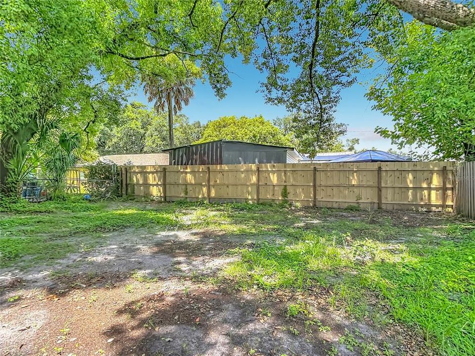 For Sale: $278,000 (4 beds, 2 baths, 1092 Square Feet)