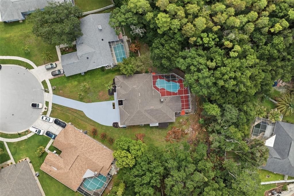 Activo con contrato: $525,000 (4 camas, 2 baños, 2028 Pies cuadrados)