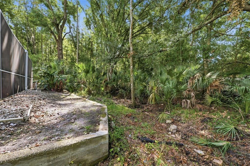 Activo con contrato: $525,000 (4 camas, 2 baños, 2028 Pies cuadrados)