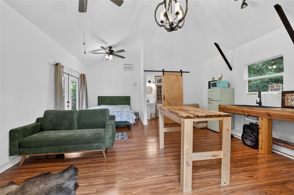 For Sale: $335,000 (3 beds, 2 baths, 1727 Square Feet)