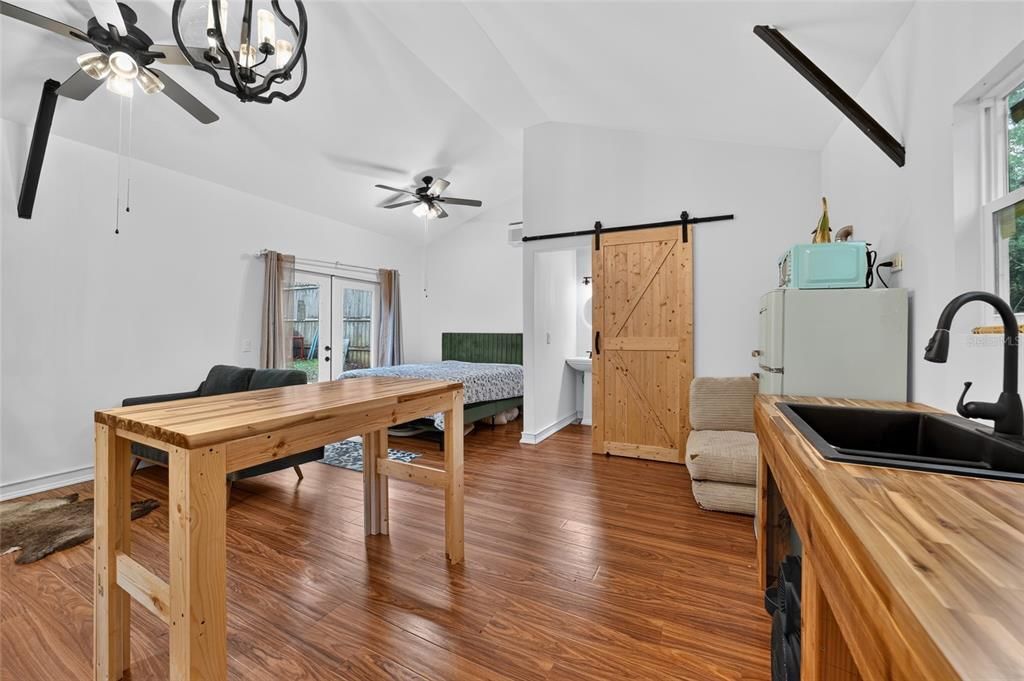 For Sale: $335,000 (3 beds, 2 baths, 1727 Square Feet)