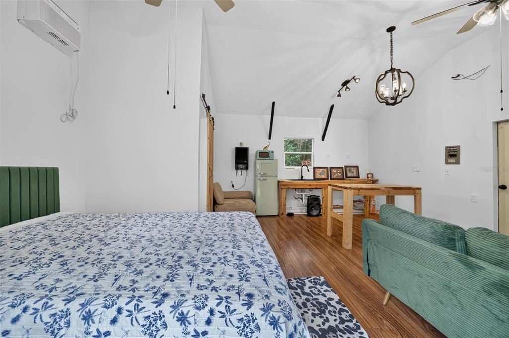 For Sale: $335,000 (3 beds, 2 baths, 1727 Square Feet)