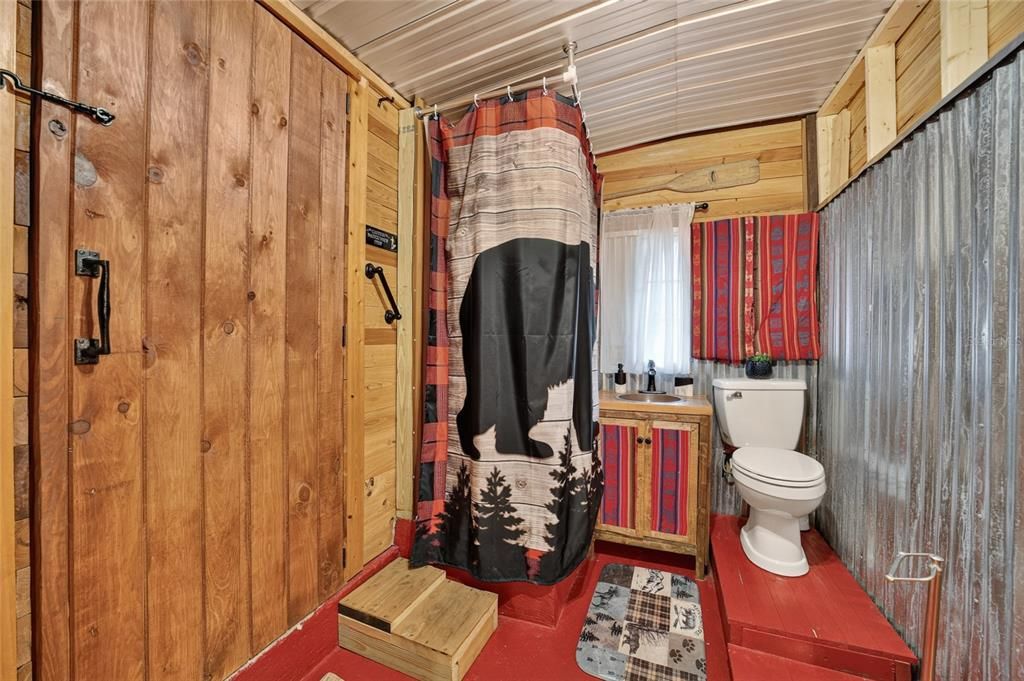 For Sale: $335,000 (3 beds, 2 baths, 1727 Square Feet)