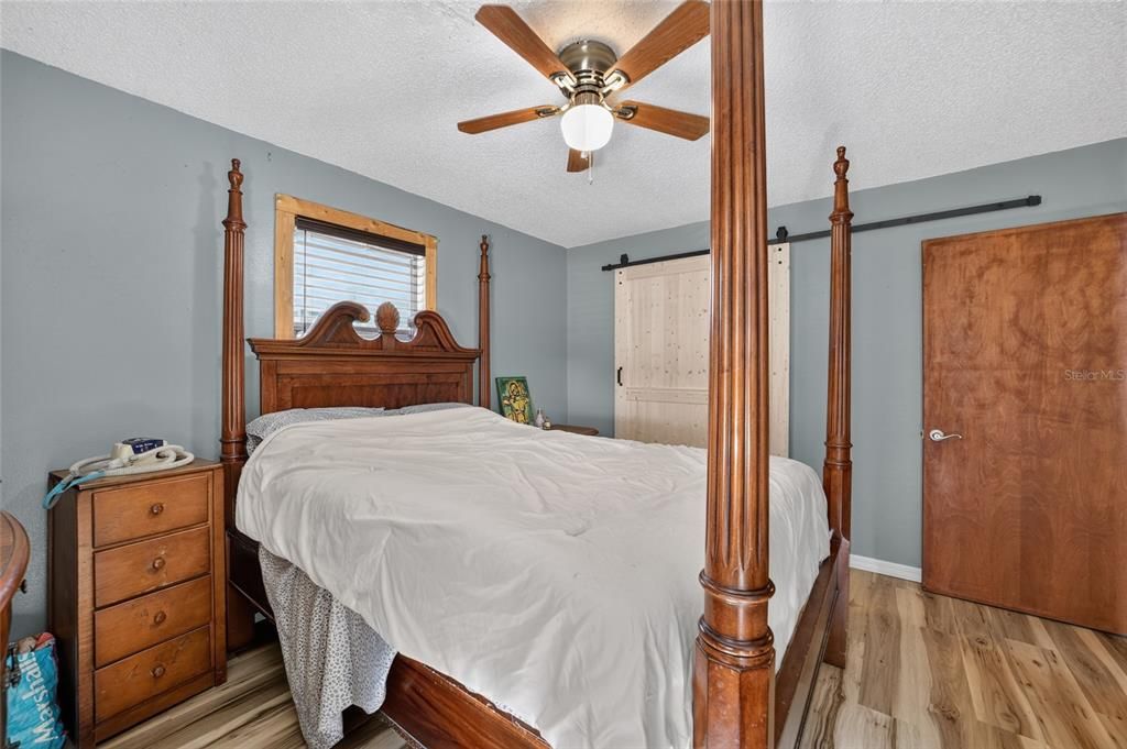 For Sale: $335,000 (3 beds, 2 baths, 1727 Square Feet)