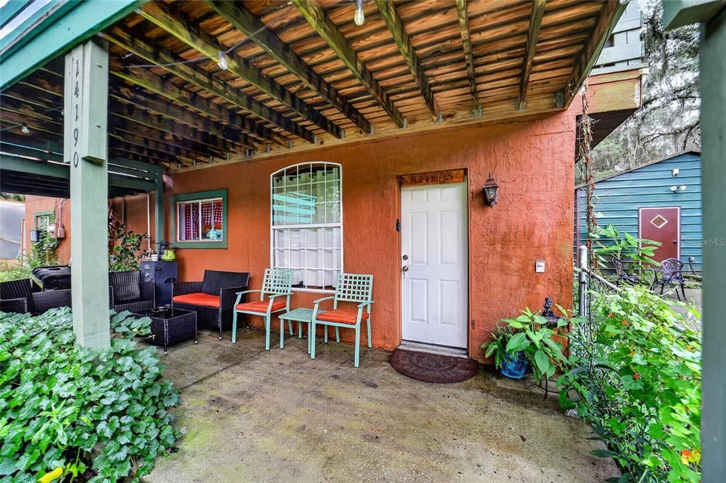 For Sale: $335,000 (3 beds, 2 baths, 1727 Square Feet)