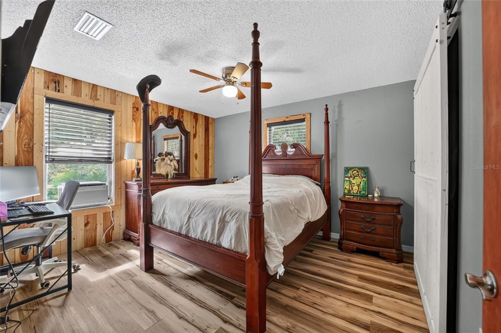 For Sale: $335,000 (3 beds, 2 baths, 1727 Square Feet)