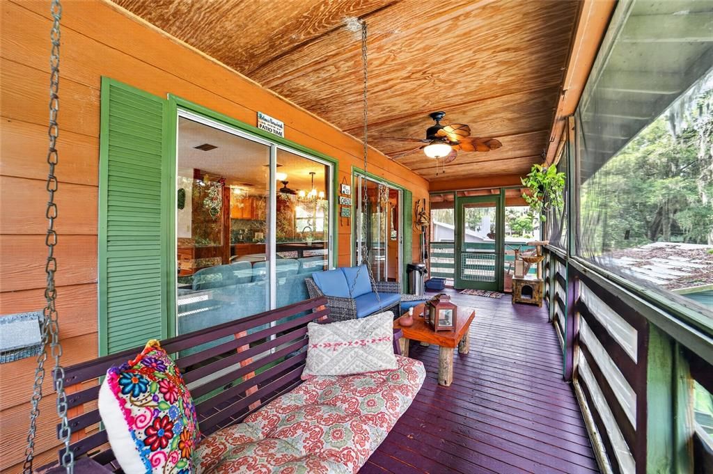 For Sale: $335,000 (3 beds, 2 baths, 1727 Square Feet)