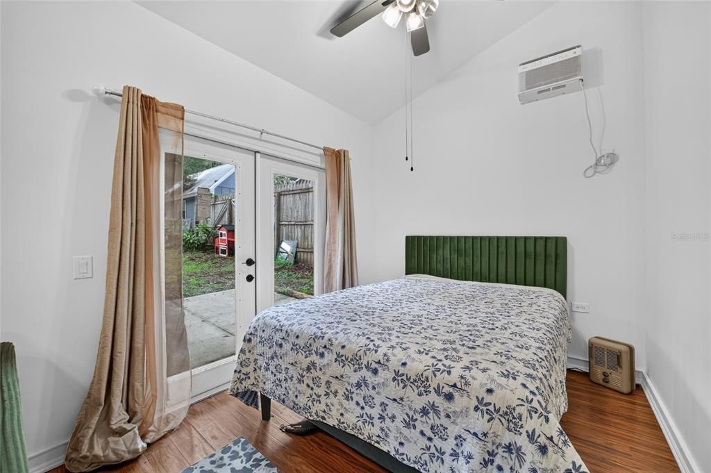 For Sale: $335,000 (3 beds, 2 baths, 1727 Square Feet)
