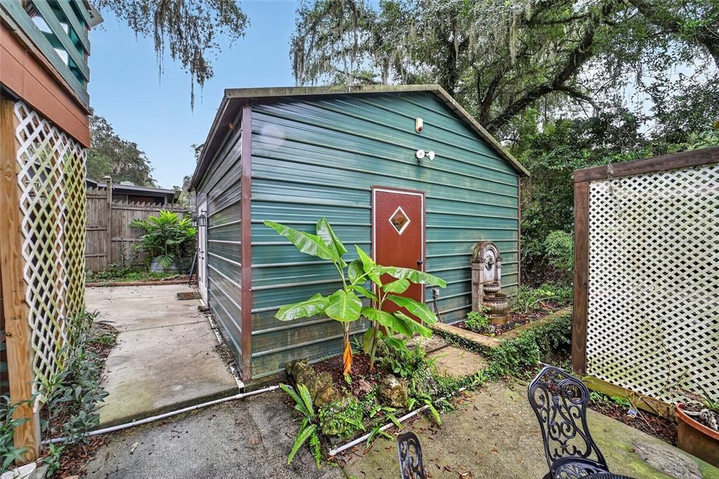 For Sale: $335,000 (3 beds, 2 baths, 1727 Square Feet)