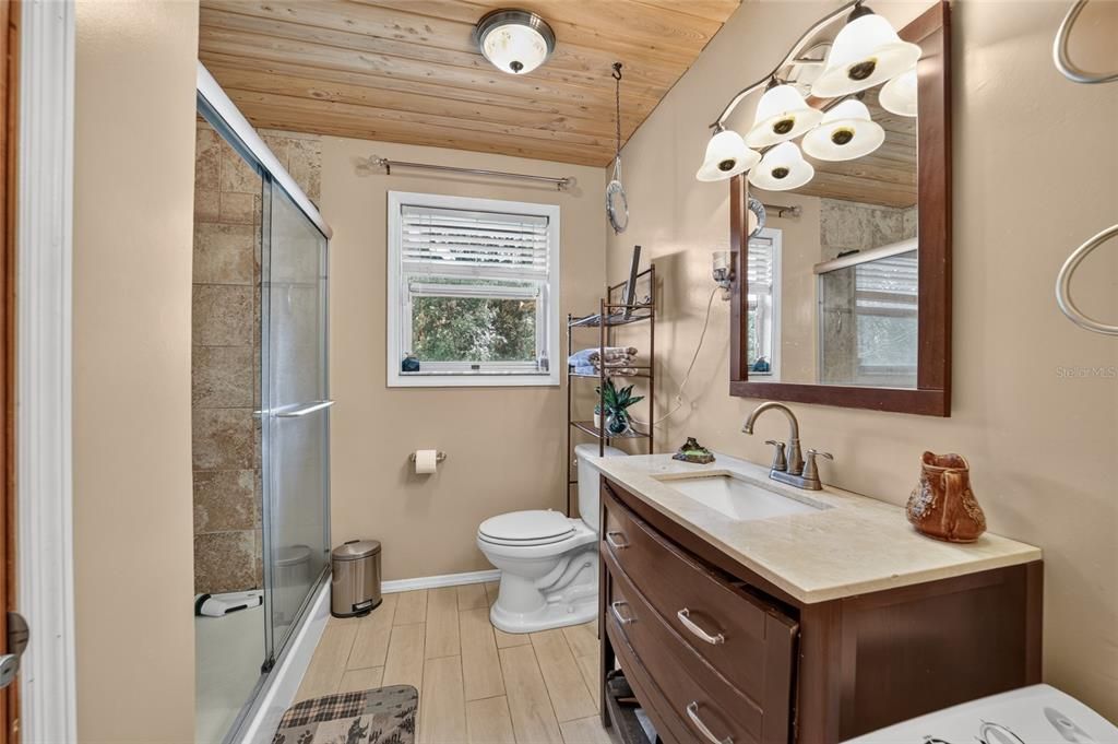 For Sale: $335,000 (3 beds, 2 baths, 1727 Square Feet)