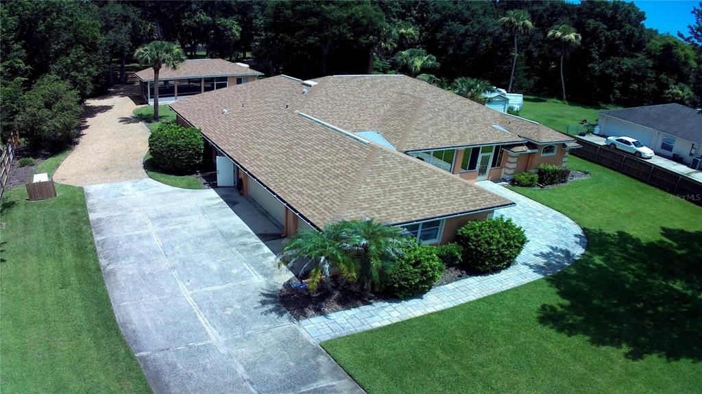 En Venta: $600,000 (3 camas, 2 baños, 2453 Pies cuadrados)