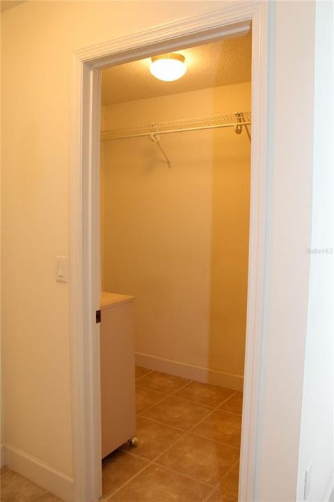 En Venta: $600,000 (3 camas, 2 baños, 2453 Pies cuadrados)