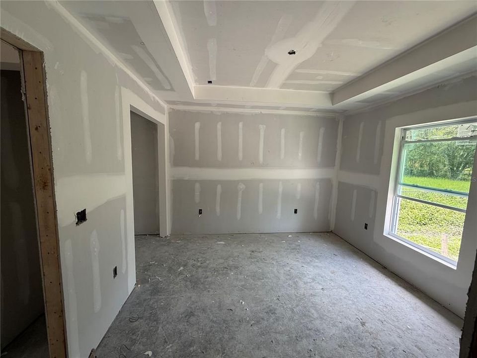 For Sale: $269,900 (3 beds, 2 baths, 1098 Square Feet)