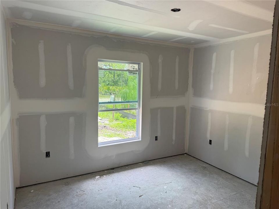 For Sale: $269,900 (3 beds, 2 baths, 1098 Square Feet)