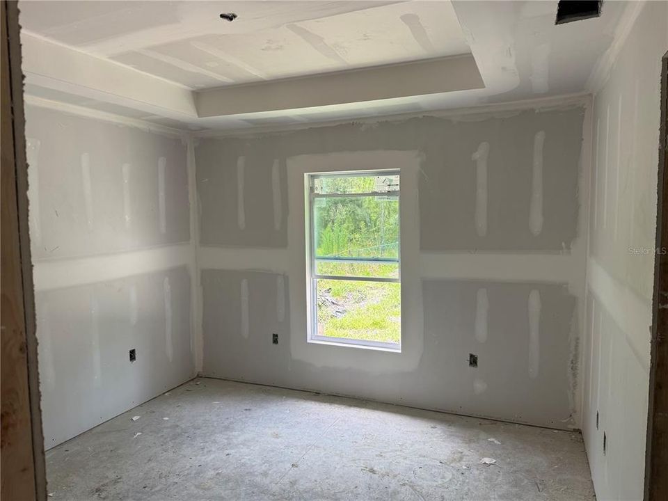 For Sale: $269,900 (3 beds, 2 baths, 1098 Square Feet)