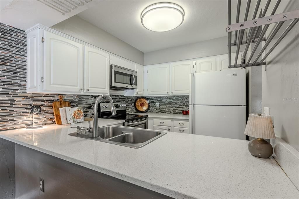 En Venta: $249,900 (2 camas, 2 baños, 1208 Pies cuadrados)