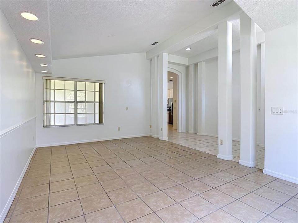 En Venta: $359,900 (3 camas, 2 baños, 1774 Pies cuadrados)