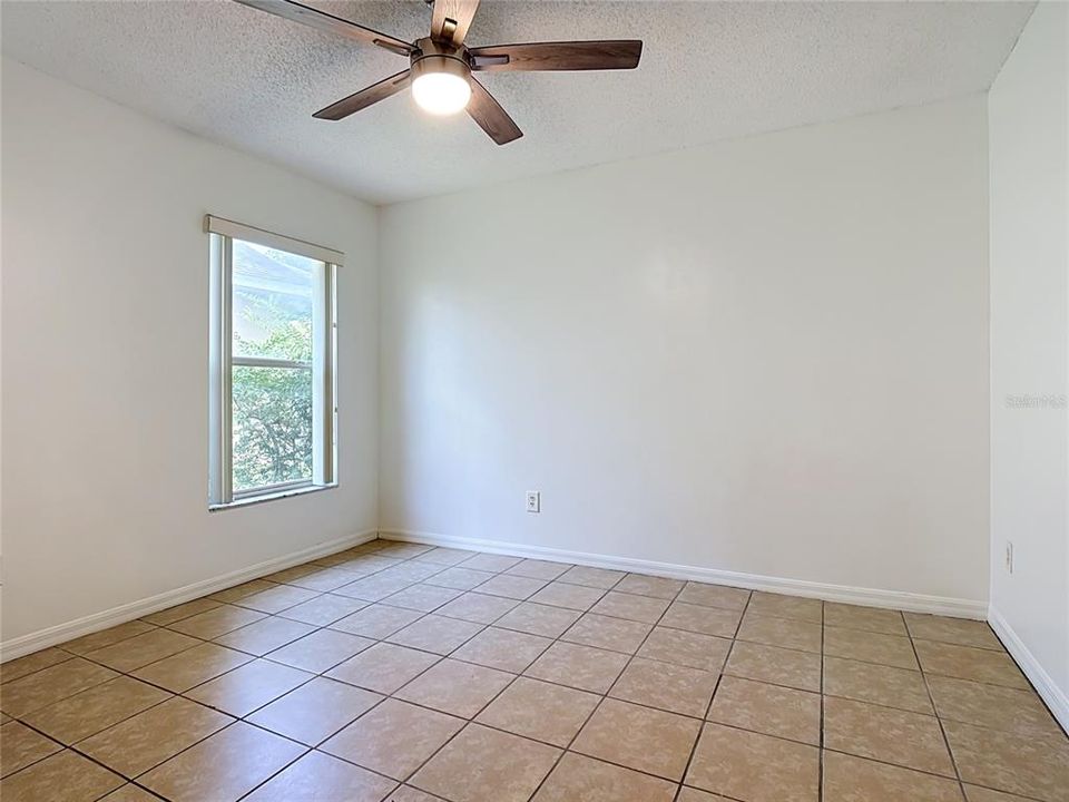 En Venta: $359,900 (3 camas, 2 baños, 1774 Pies cuadrados)