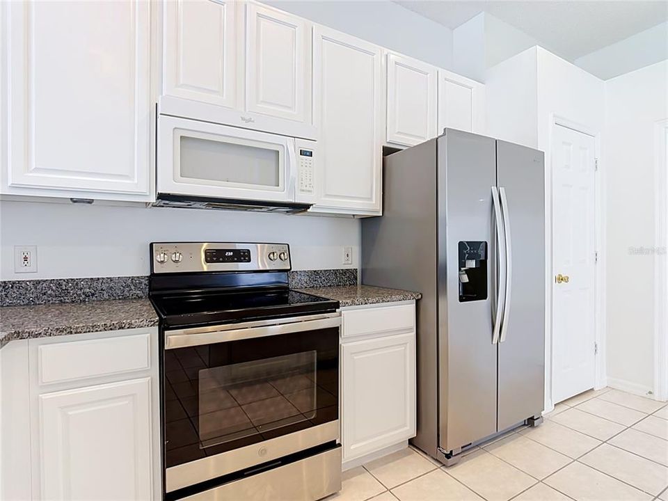 En Venta: $359,900 (3 camas, 2 baños, 1774 Pies cuadrados)