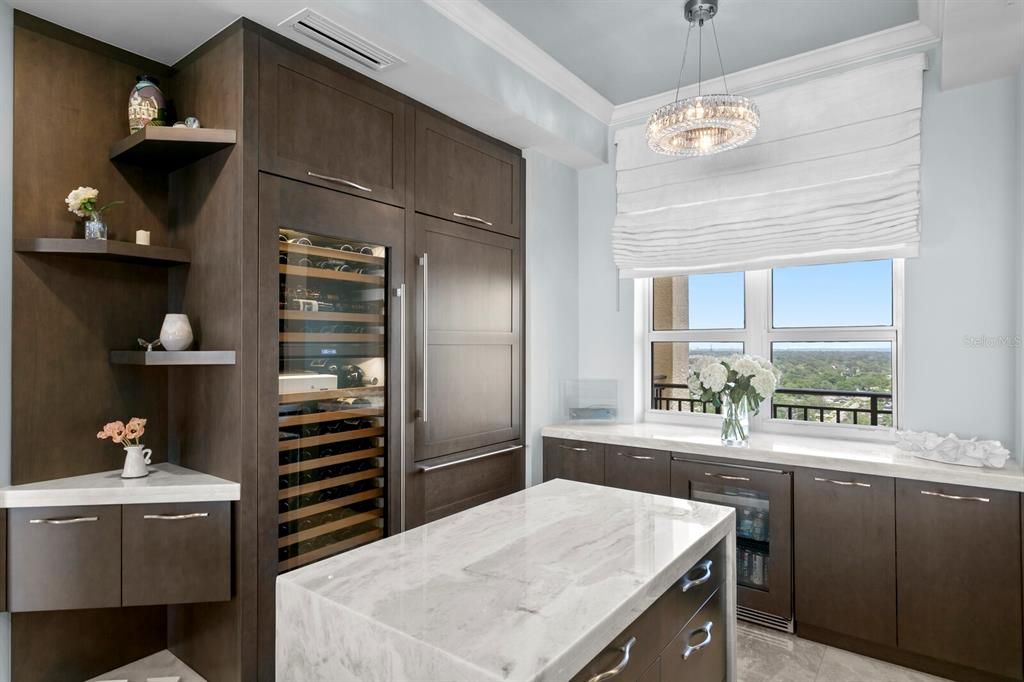 Activo con contrato: $1,295,000 (3 camas, 2 baños, 2000 Pies cuadrados)