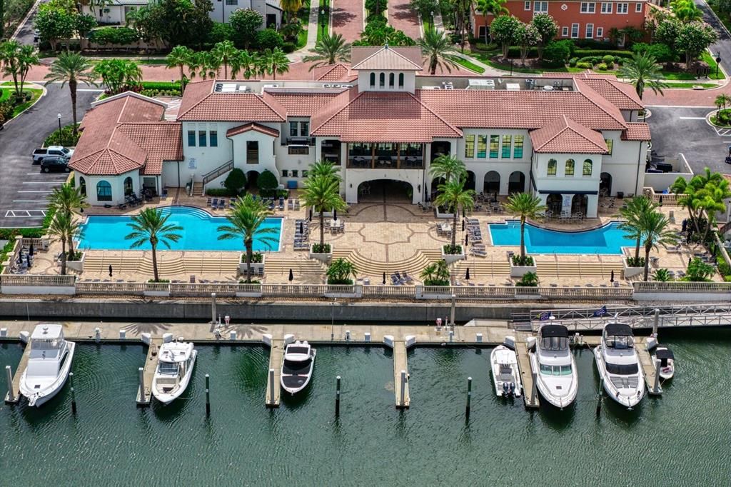 Activo con contrato: $1,295,000 (3 camas, 2 baños, 2000 Pies cuadrados)