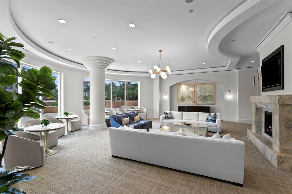 Activo con contrato: $1,295,000 (3 camas, 2 baños, 2000 Pies cuadrados)