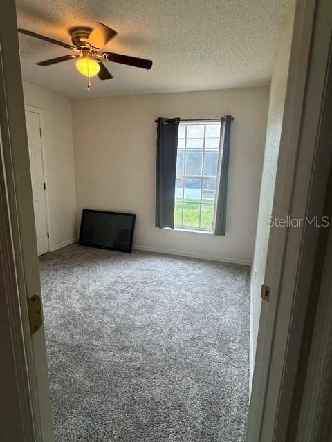 En Venta: $275,000 (3 camas, 2 baños, 1295 Pies cuadrados)