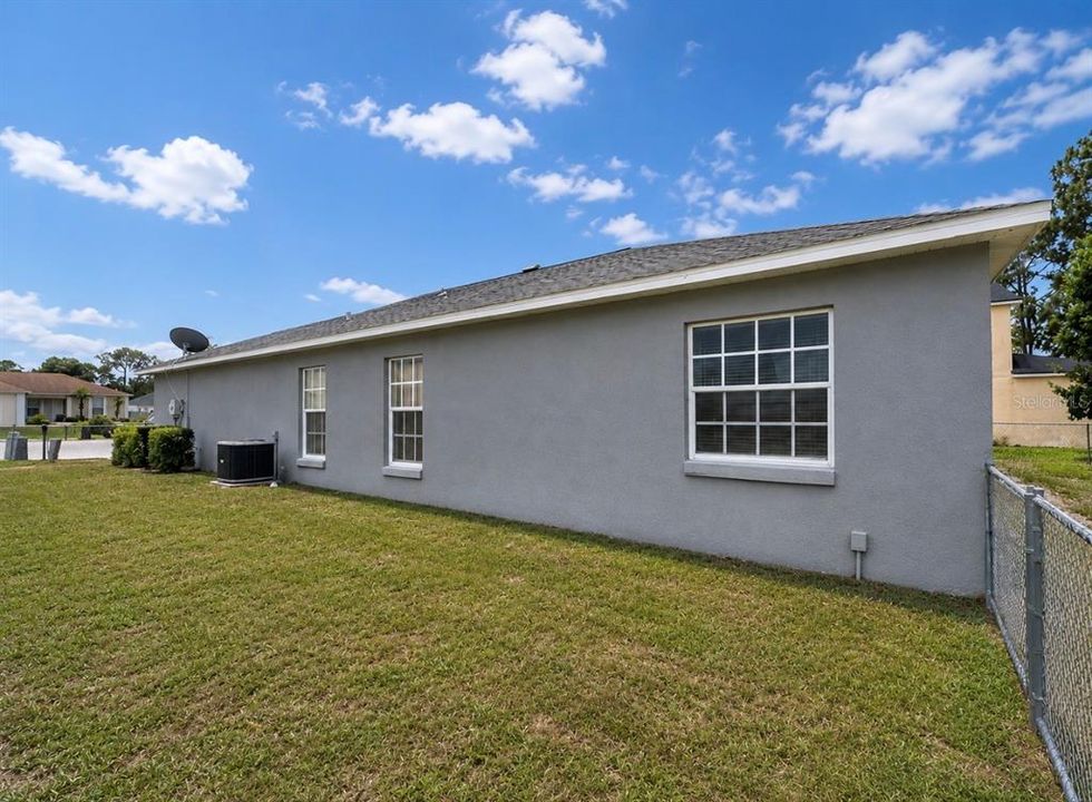 En Venta: $275,000 (3 camas, 2 baños, 1295 Pies cuadrados)