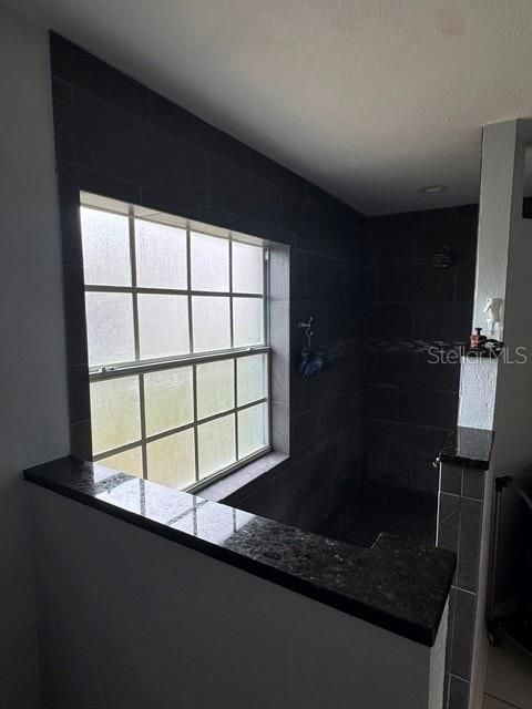 En Venta: $275,000 (3 camas, 2 baños, 1295 Pies cuadrados)