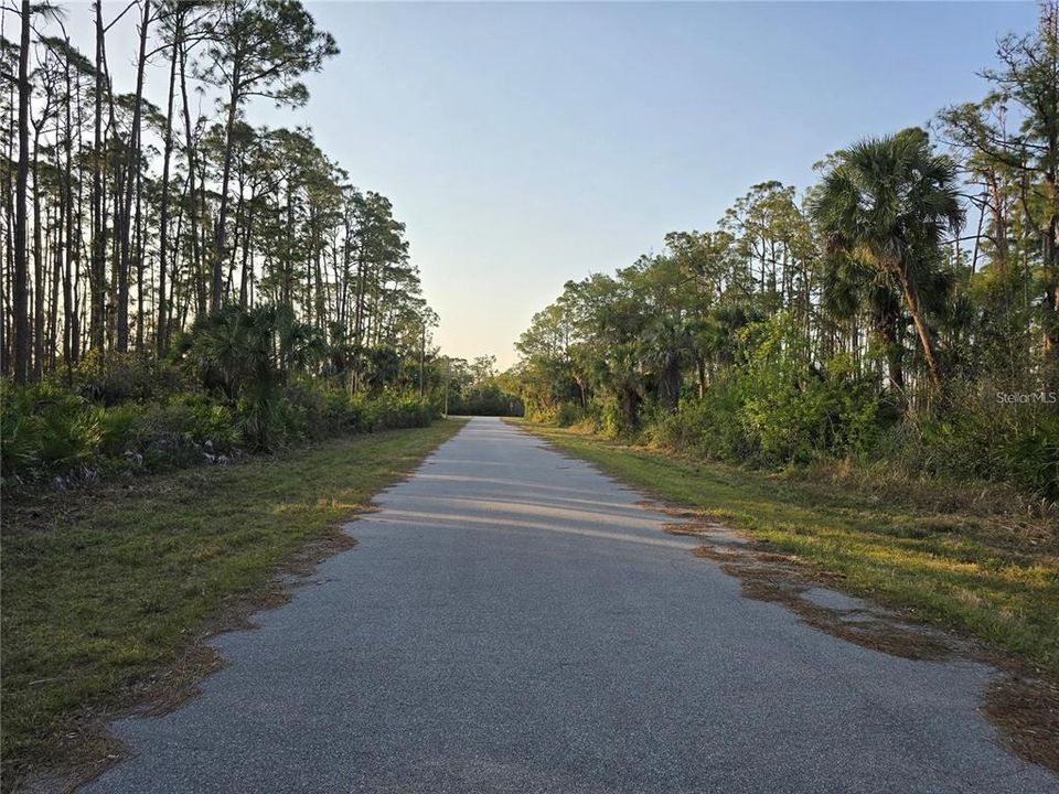 На продажу: $16,000 (0.23 acres)