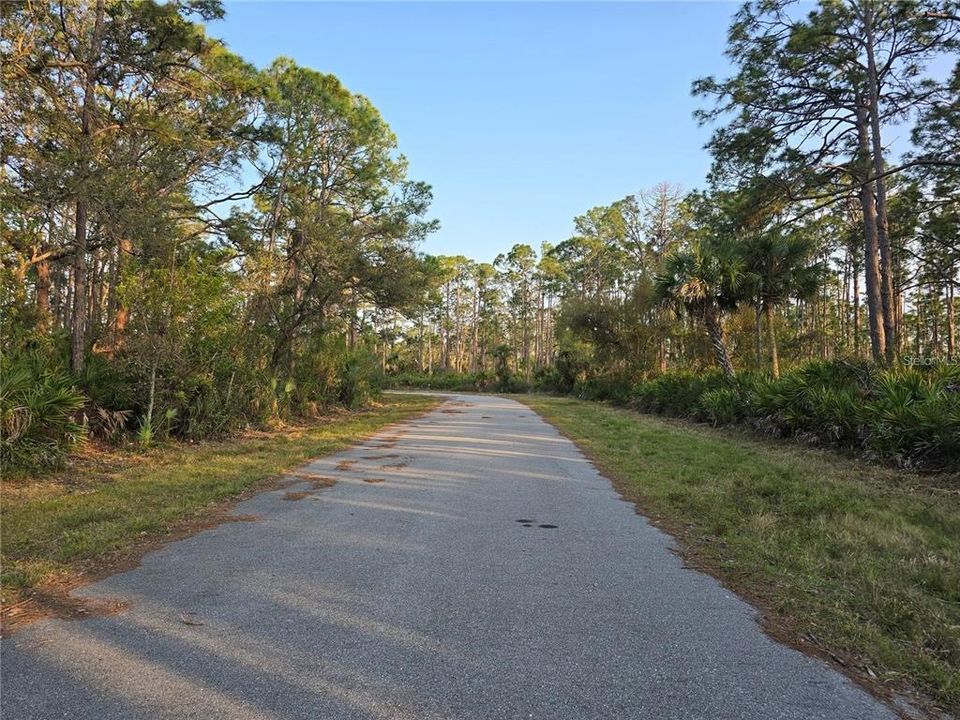 На продажу: $16,000 (0.23 acres)